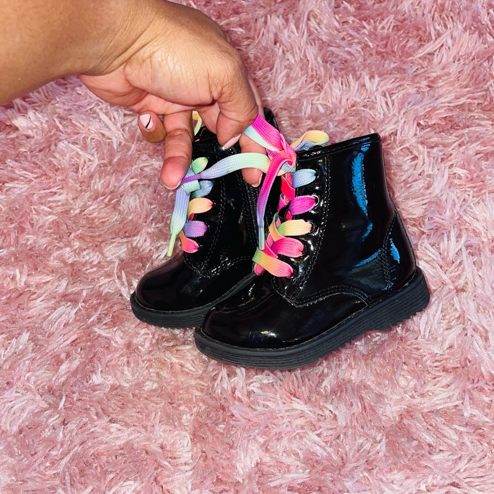 Children's Place Patent Combat Zip-Up Boots w/rainbow shoestrings